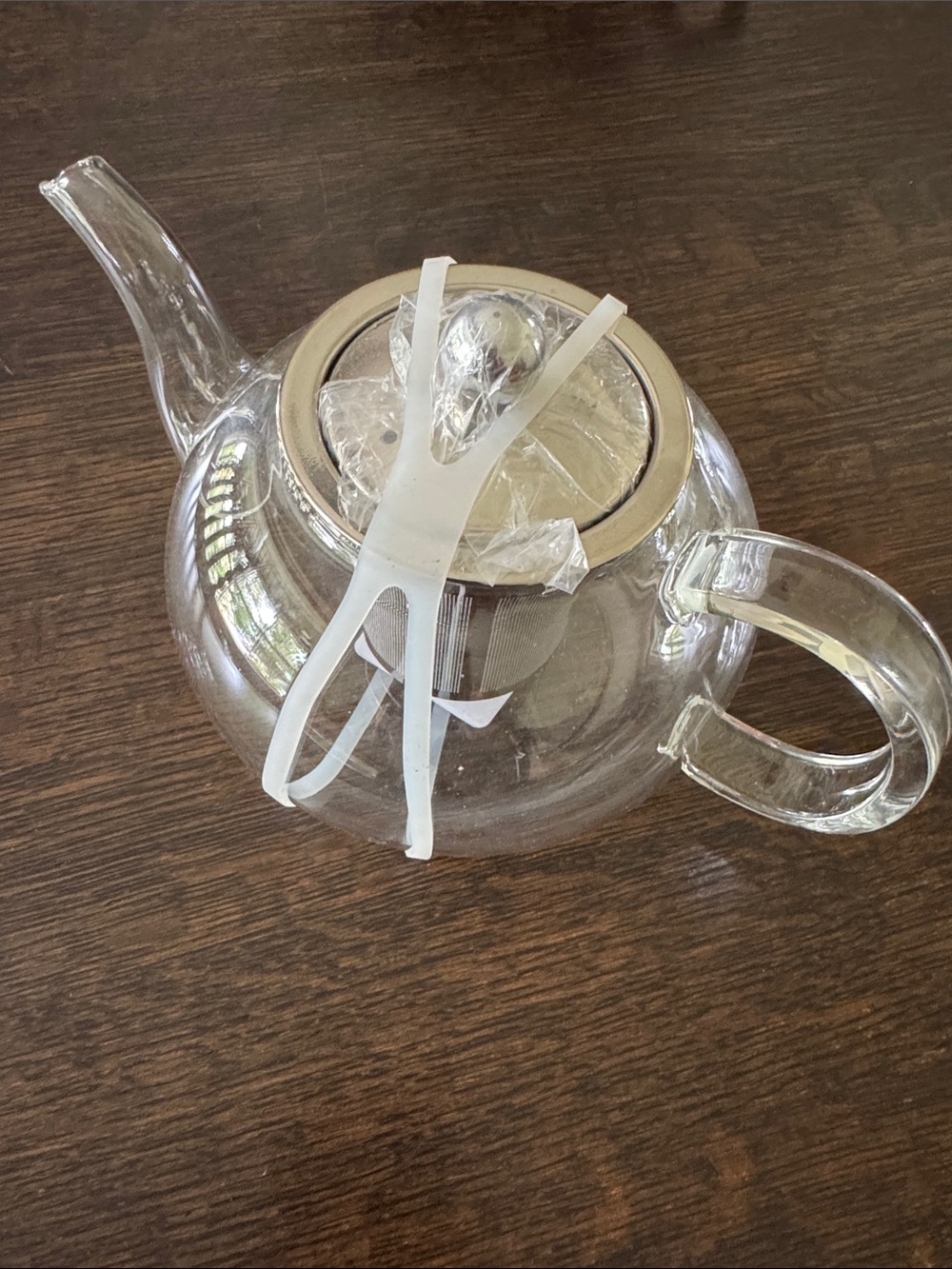 Glass Teapot with Stainless Steel Infuser and White Silicone Lid Clip